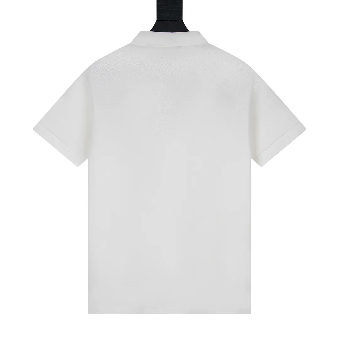 P150 Model No. Y779 Ralph Lauren/Ralph Lauren Basic pony embroidered logo short sleeves Three needles and five threads Men's and women's piqué cotton fabric Easier to wear, more comfortable and less bulky than ordinary fabrics Customized thread weaving and dyeing Classic pony embroidery Logo Cross stitching details on the neckline Three needles and five threads all over The whole body is made of three needles and five threads Complete accessories make it a trendy style Easy to control and match at will Full of design, a simple must-have! Color: Black White Navy Gray Size: S-XL